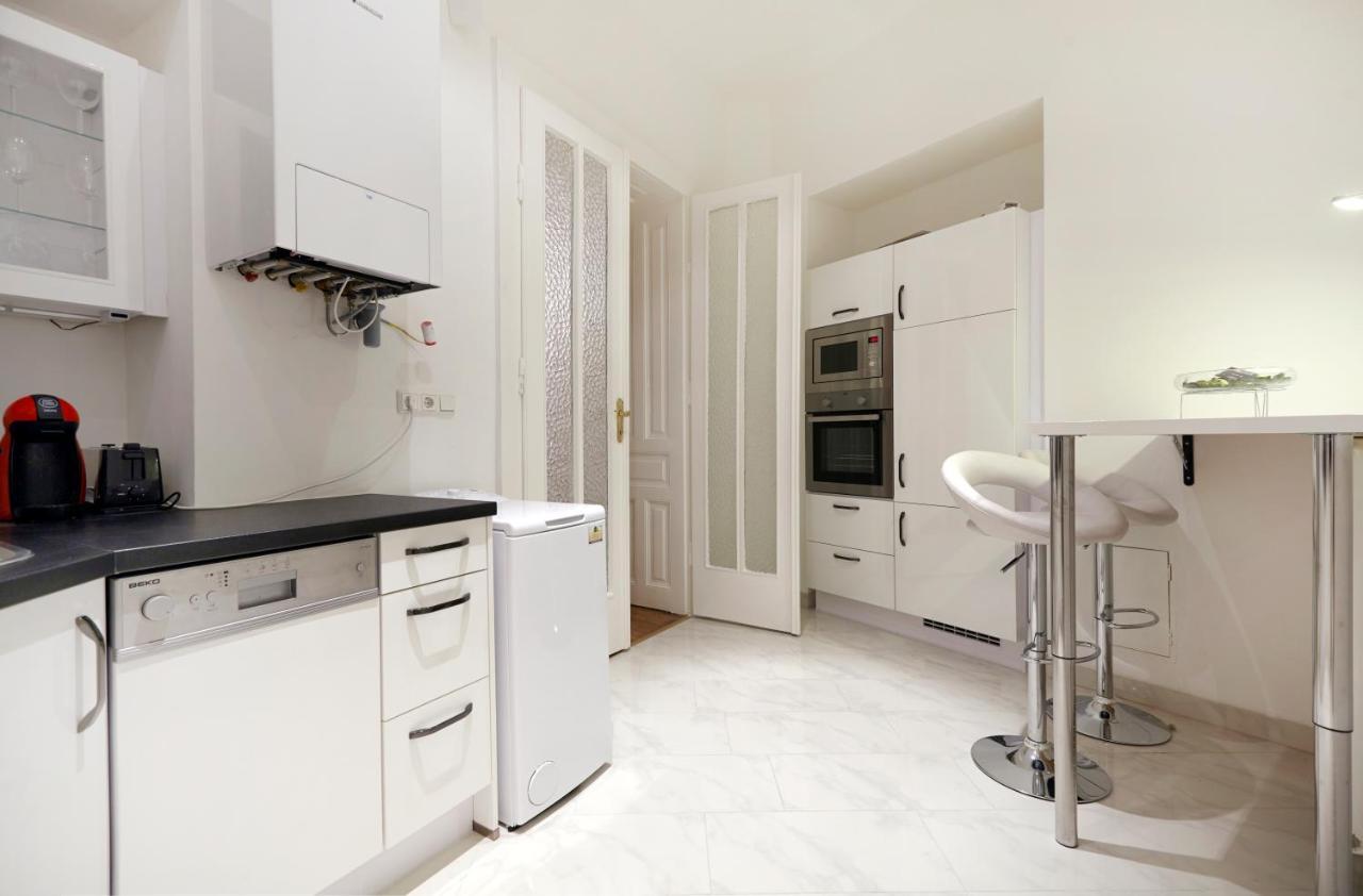 Urban Apartments In Vienna Downtown ภายนอก รูปภาพ